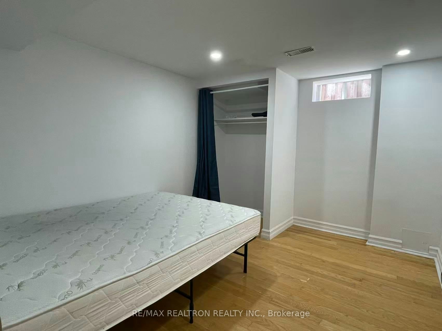 Bsmt-Room 2-226 Highglen Avenue, Markham, ON, L3S 3H1 - 3