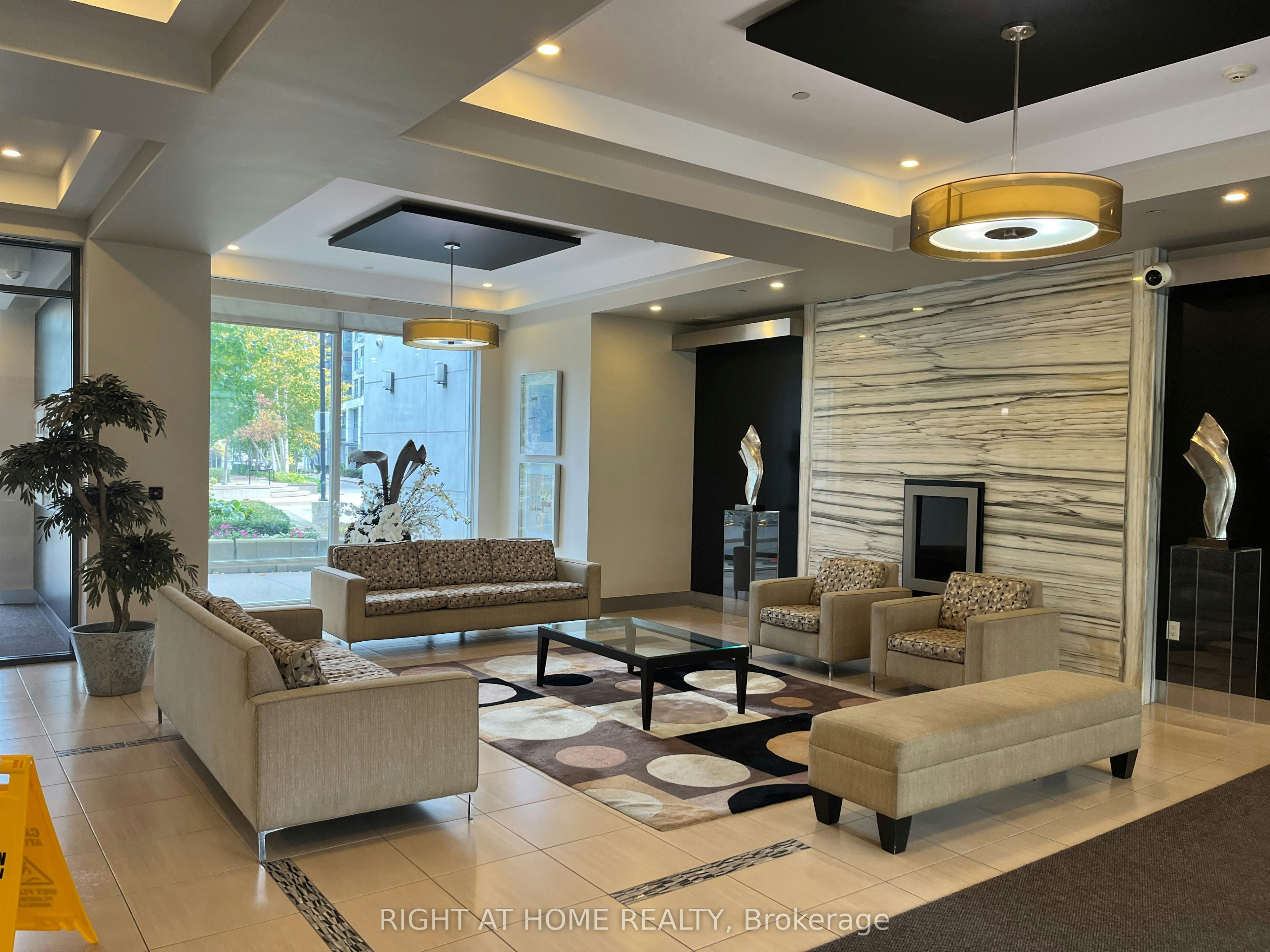 509-75 South Town Centre Boulevard, Markham, ON, L6G 0B3 - 18