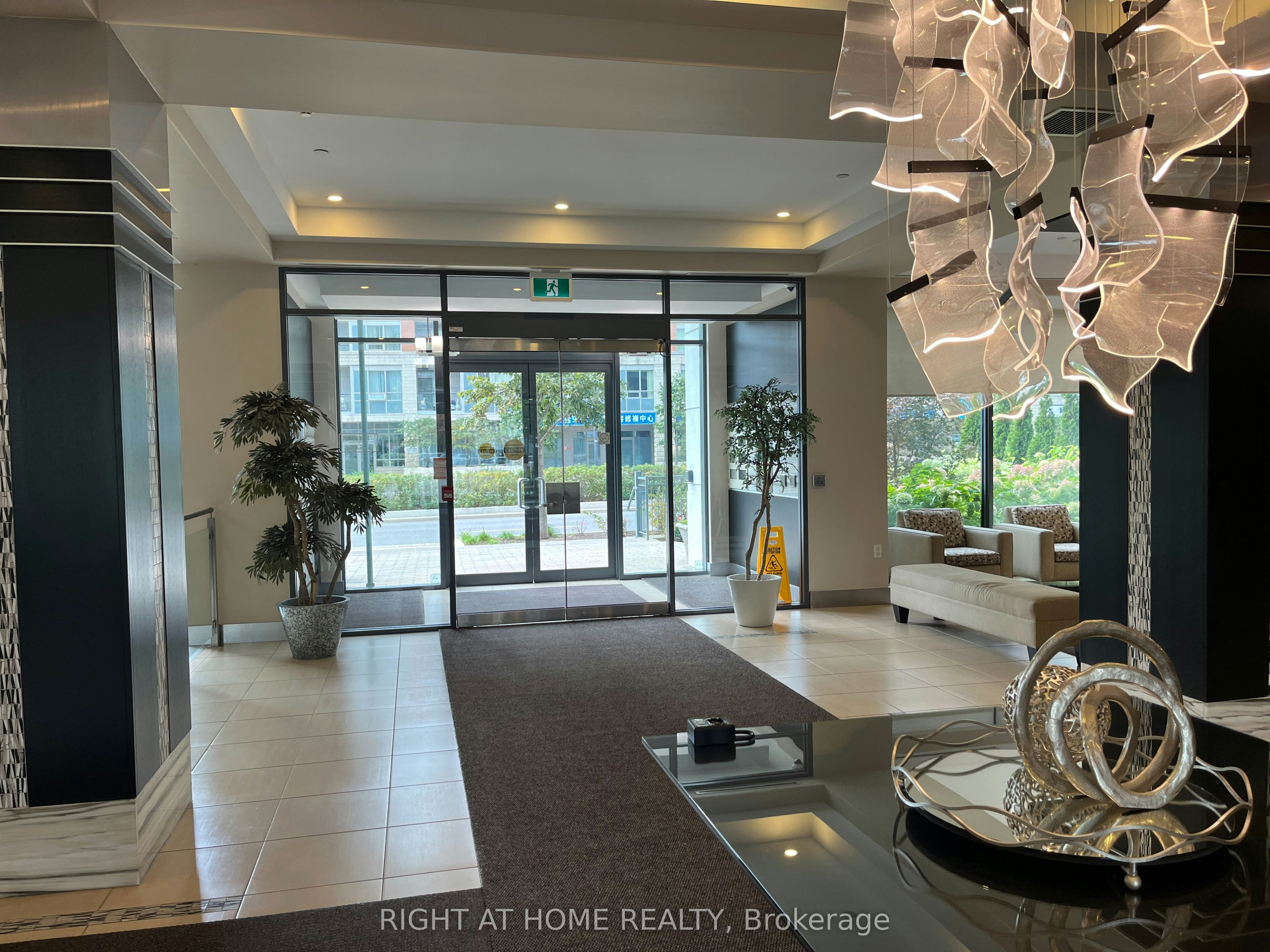 509-75 South Town Centre Boulevard, Markham, ON, L6G 0B3 - 20