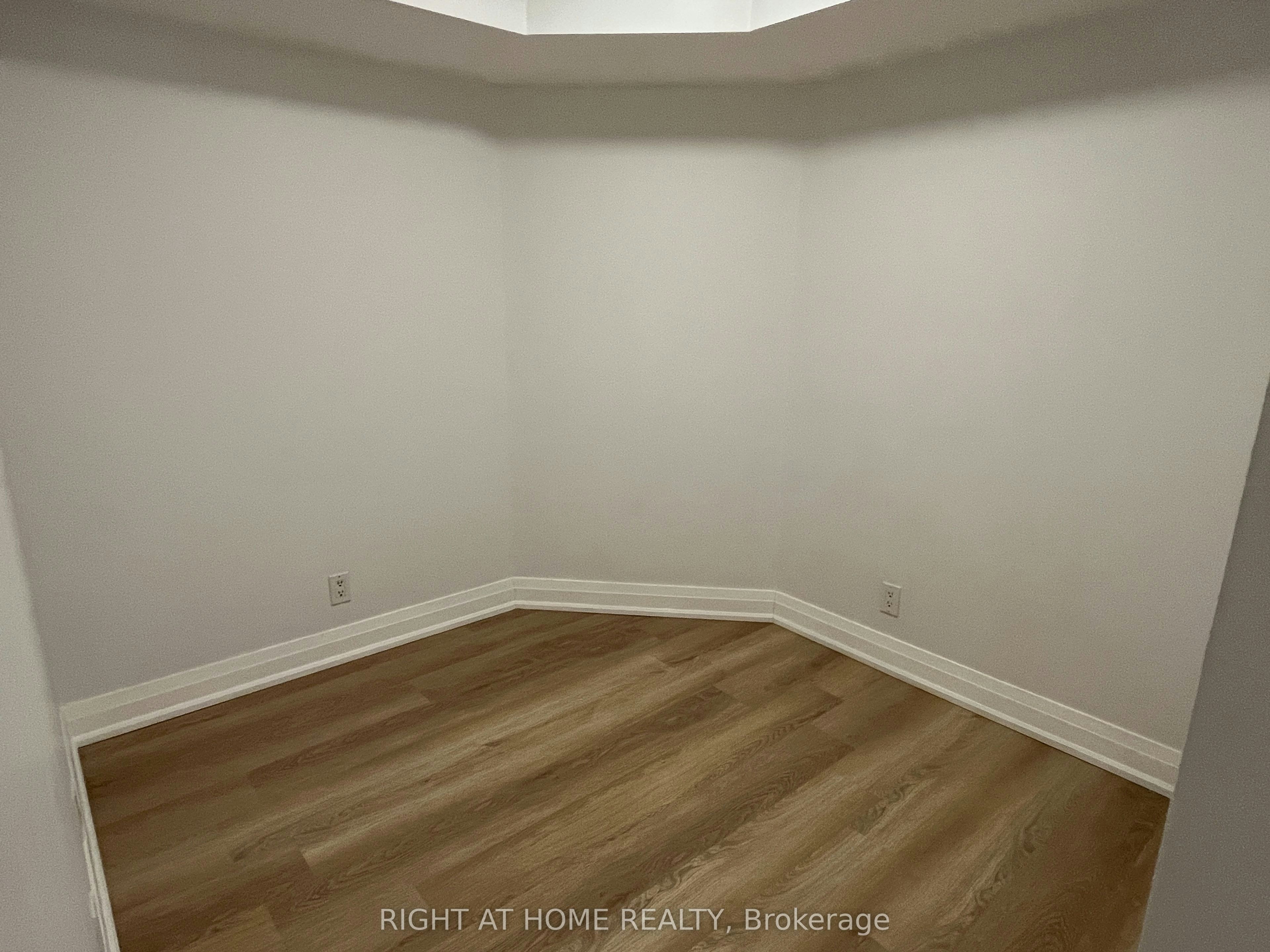 509-75 South Town Centre Boulevard, Markham, ON, L6G 0B3 - 6