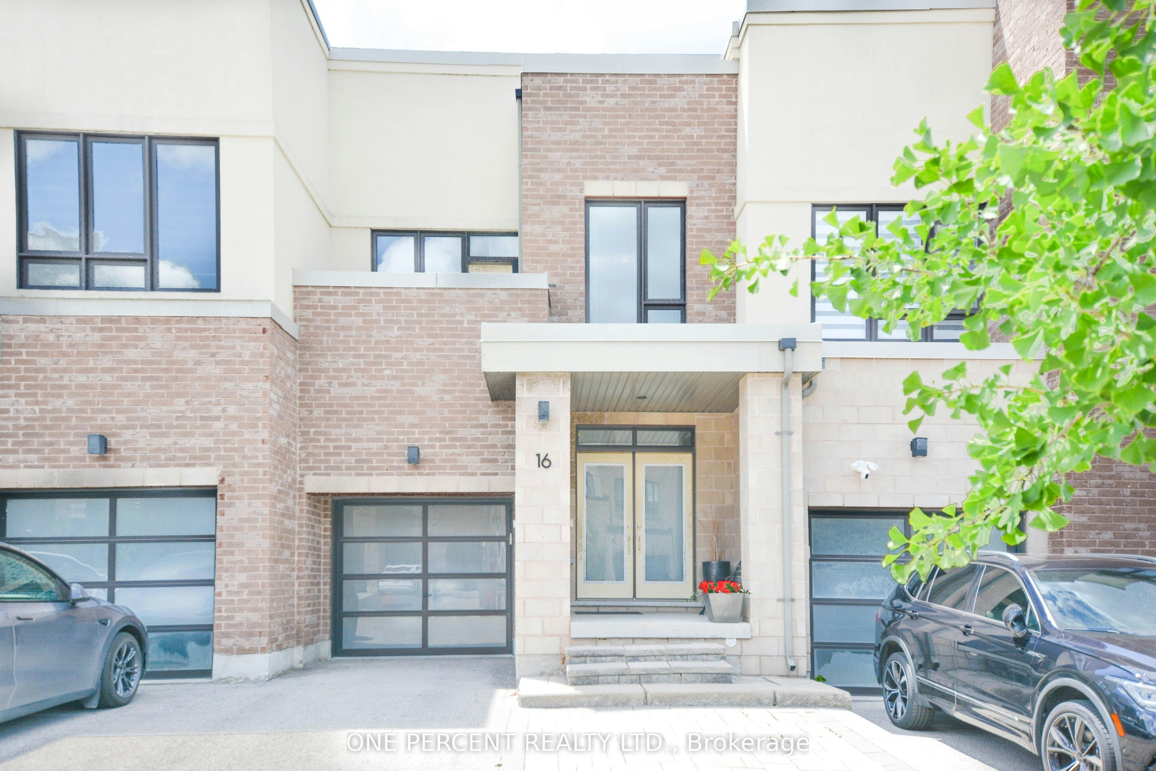 16 Denarius Crescent, Richmond Hill, ON, L4E 0Y9