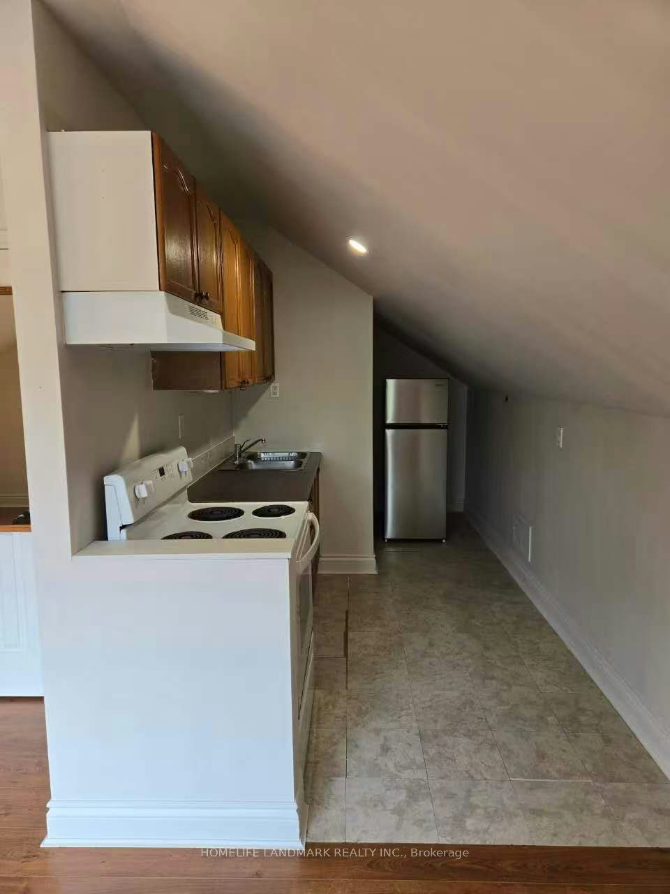 9A Metro Road S, Georgina, ON, L4P 1V7 - 2