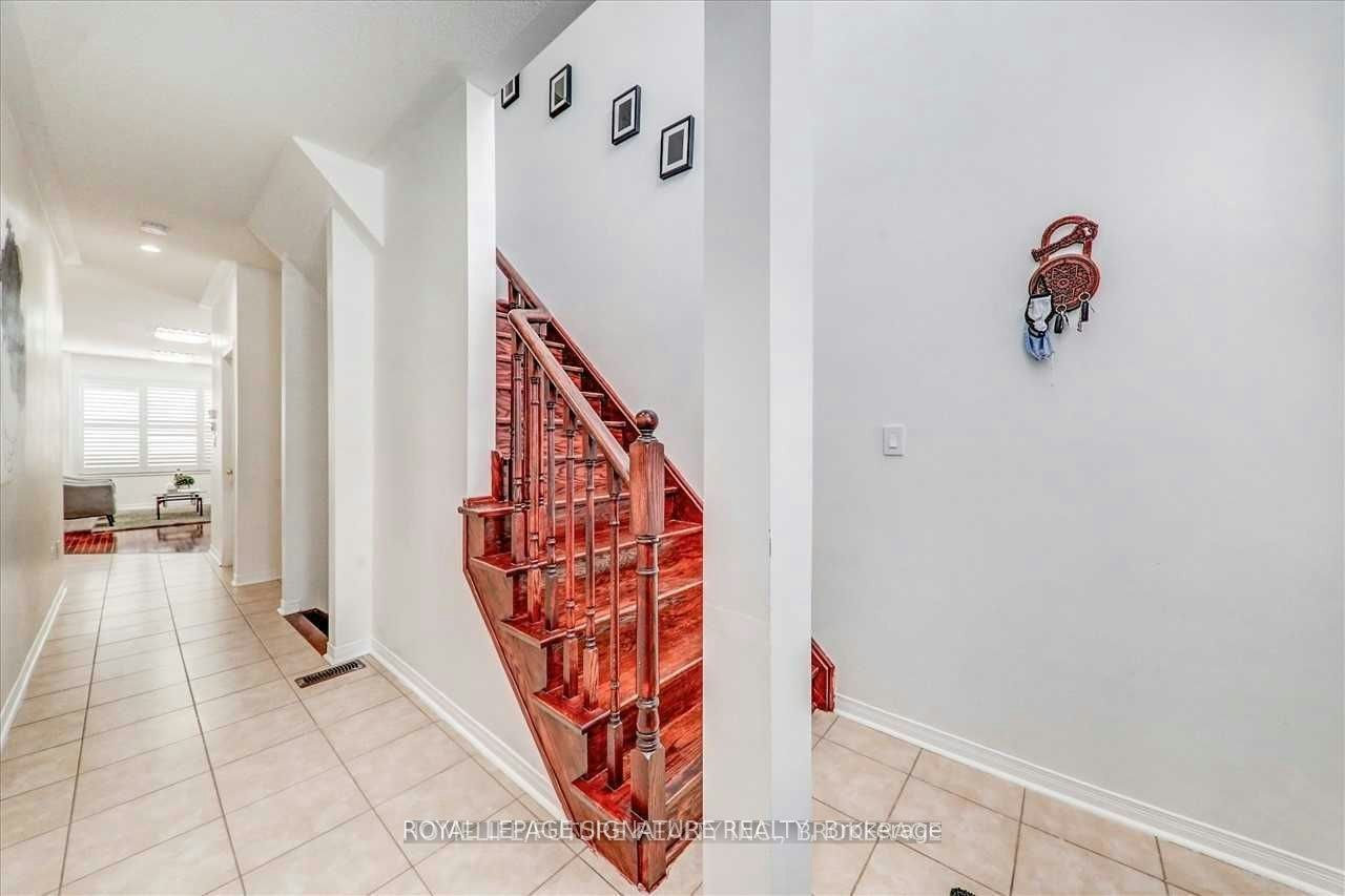 56 Jackson Eli Main Floor Way, Markham, ON, L3S 0C4 - 6