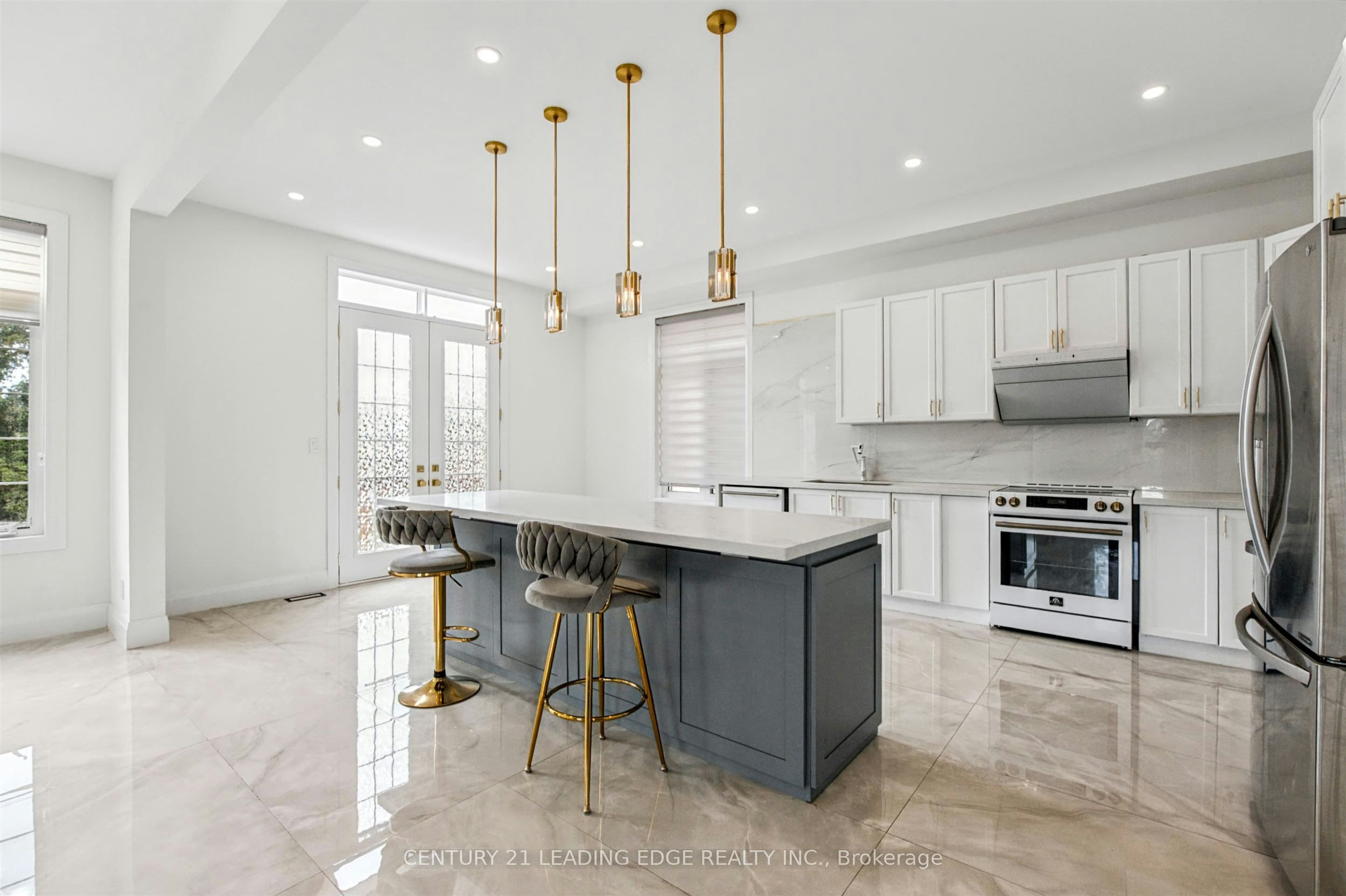309 Gibson Circle, Bradford West Gwillimbury, ON, L3Z 0X2 - 7
