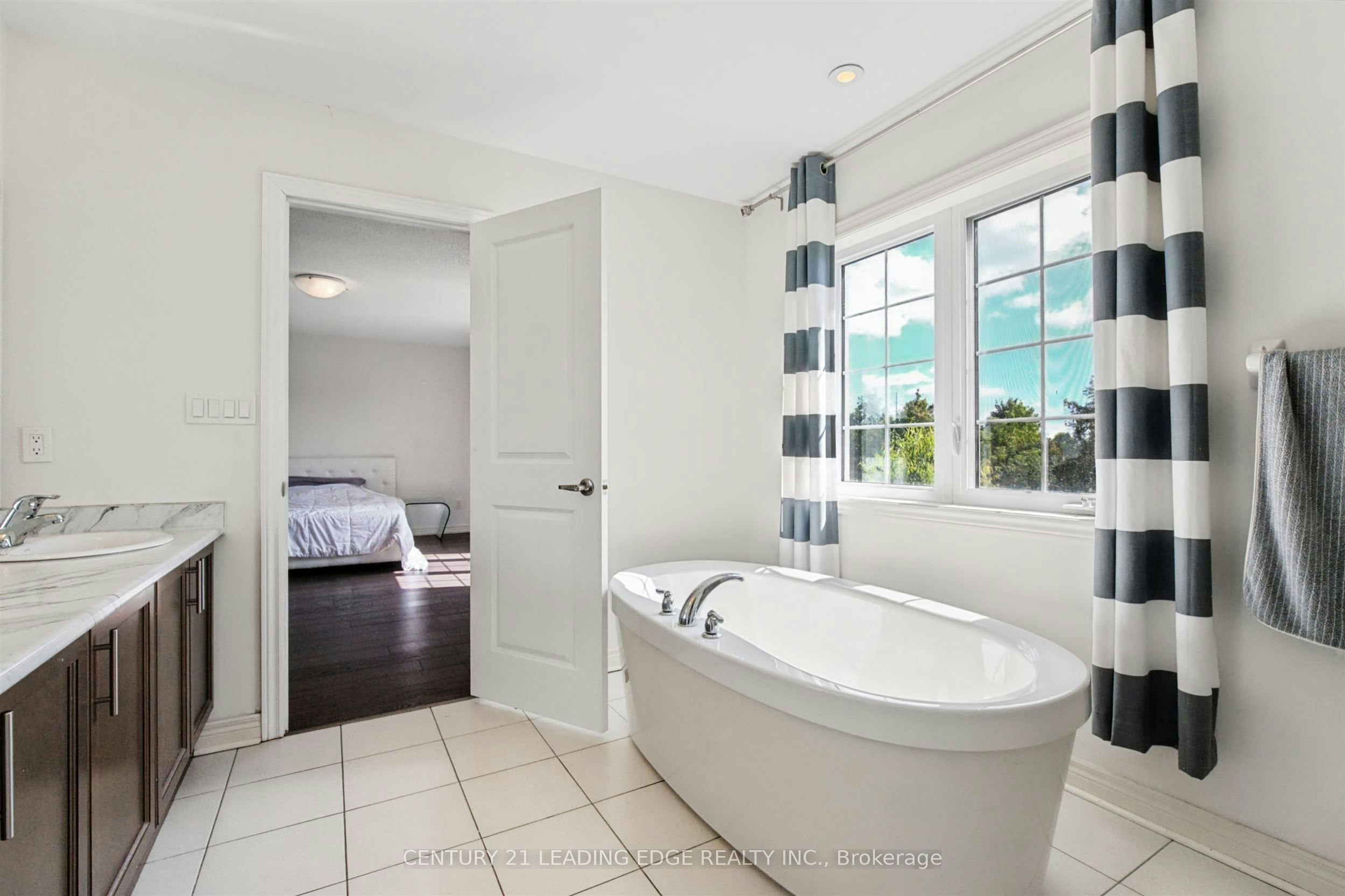 309 Gibson Circle, Bradford West Gwillimbury, ON, L3Z 0X2 - 20