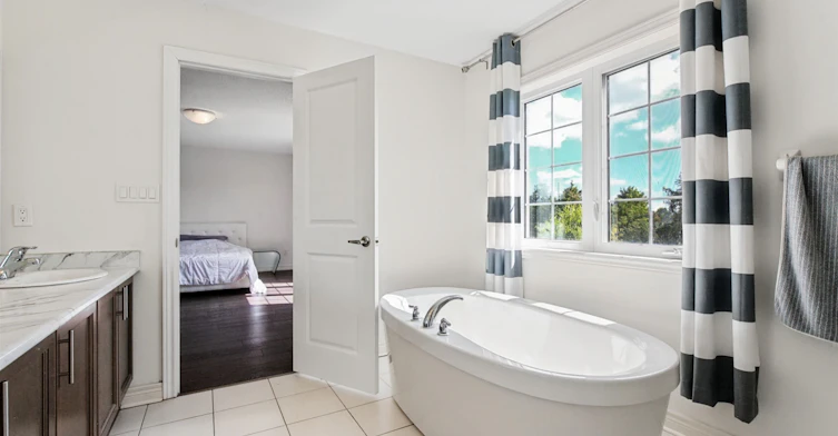 309 Gibson Circle, Bradford West Gwillimbury, ON, L3Z 0X2 - 20
