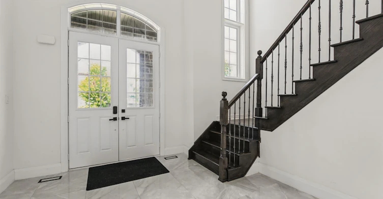 309 Gibson Circle, Bradford West Gwillimbury, ON, L3Z 0X2 - 2