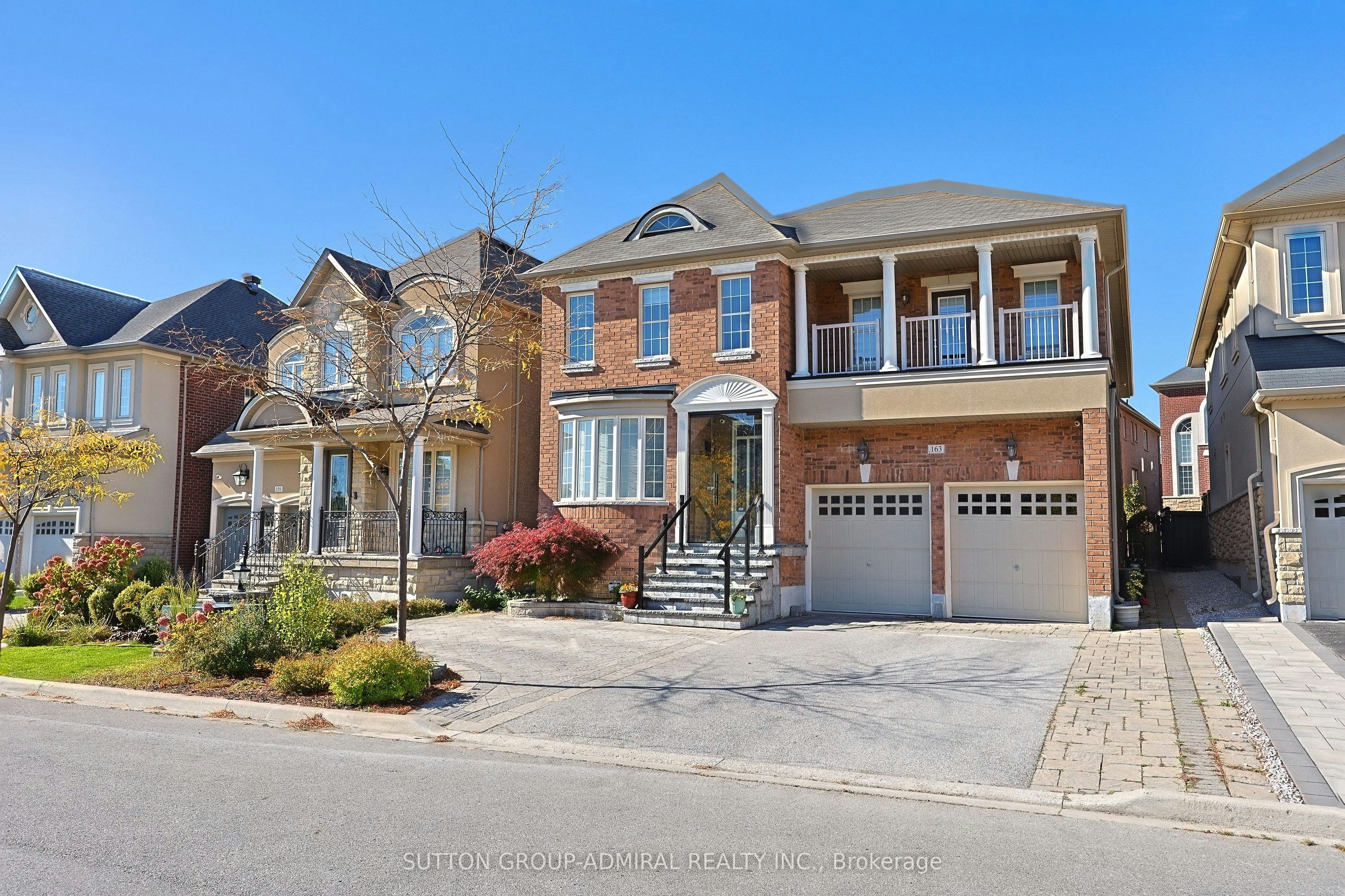 163 Heintzman Crescent, Vaughan, ON, L6A 4T8