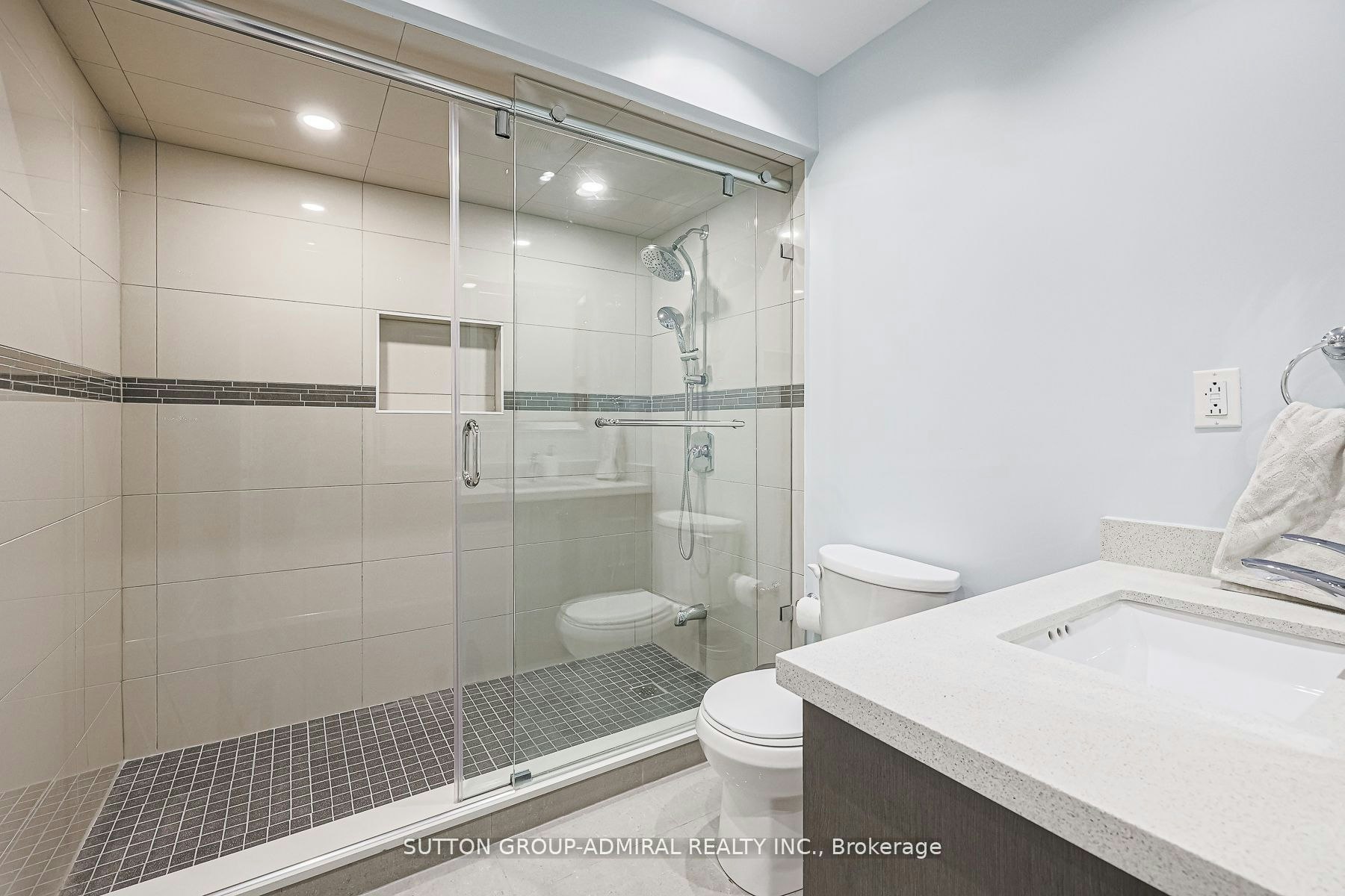 163 Heintzman Crescent, Vaughan, ON, L6A 4T8 - 30