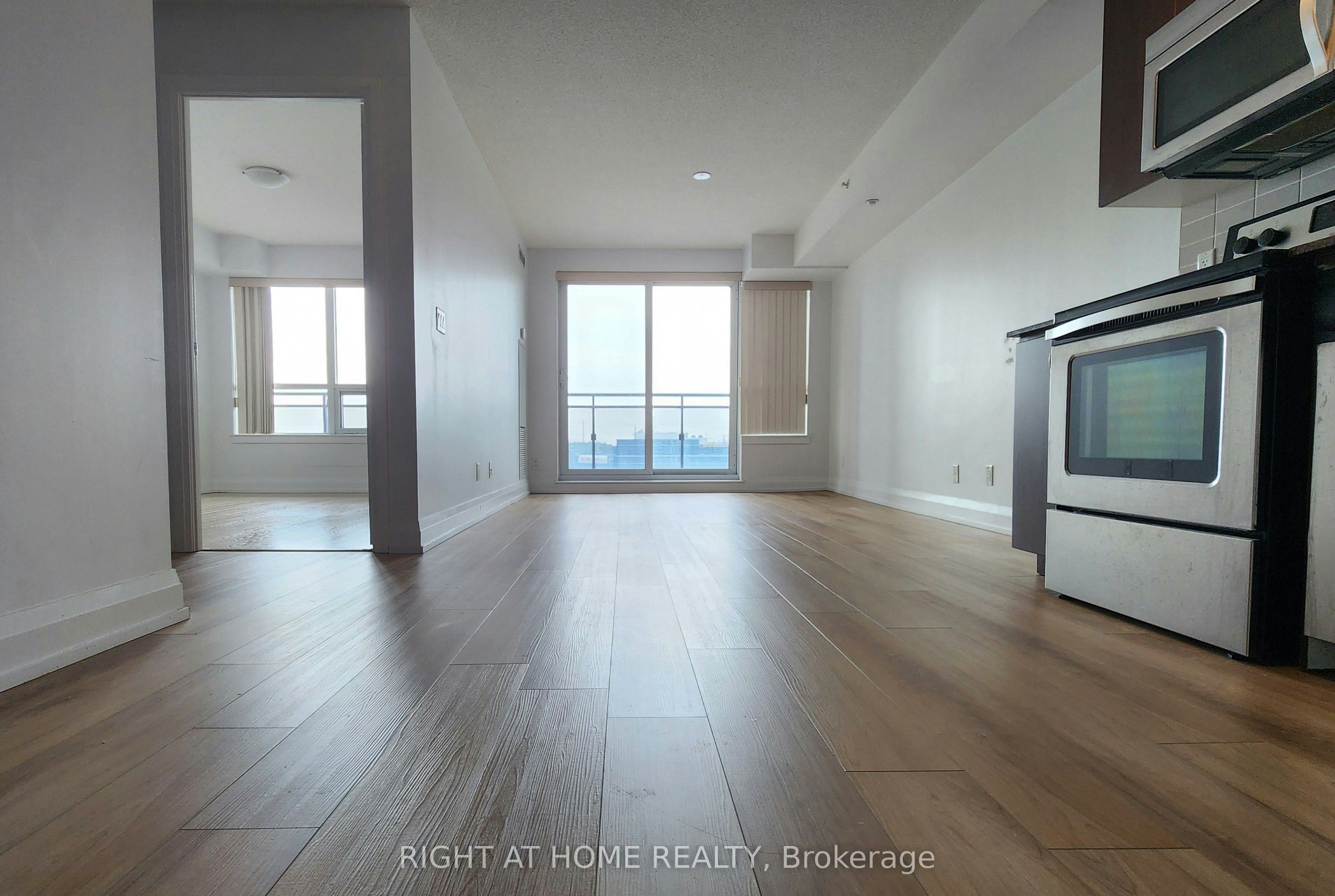 817-370 Highway 7 Avenue E, Richmond Hill, ON, L4B 0C4