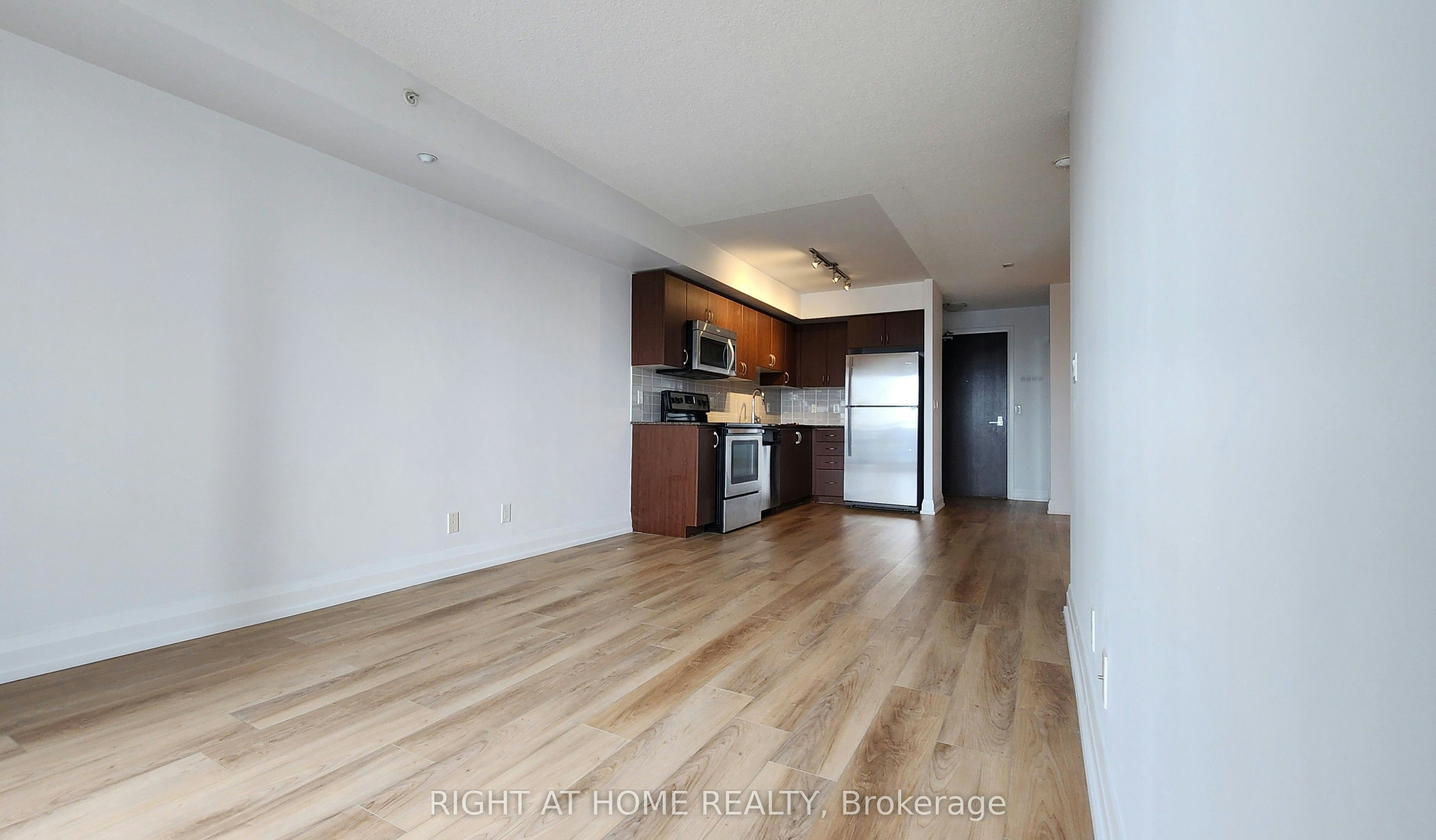 817-370 Highway 7 Avenue E, Richmond Hill, ON, L4B 0C4 - 2