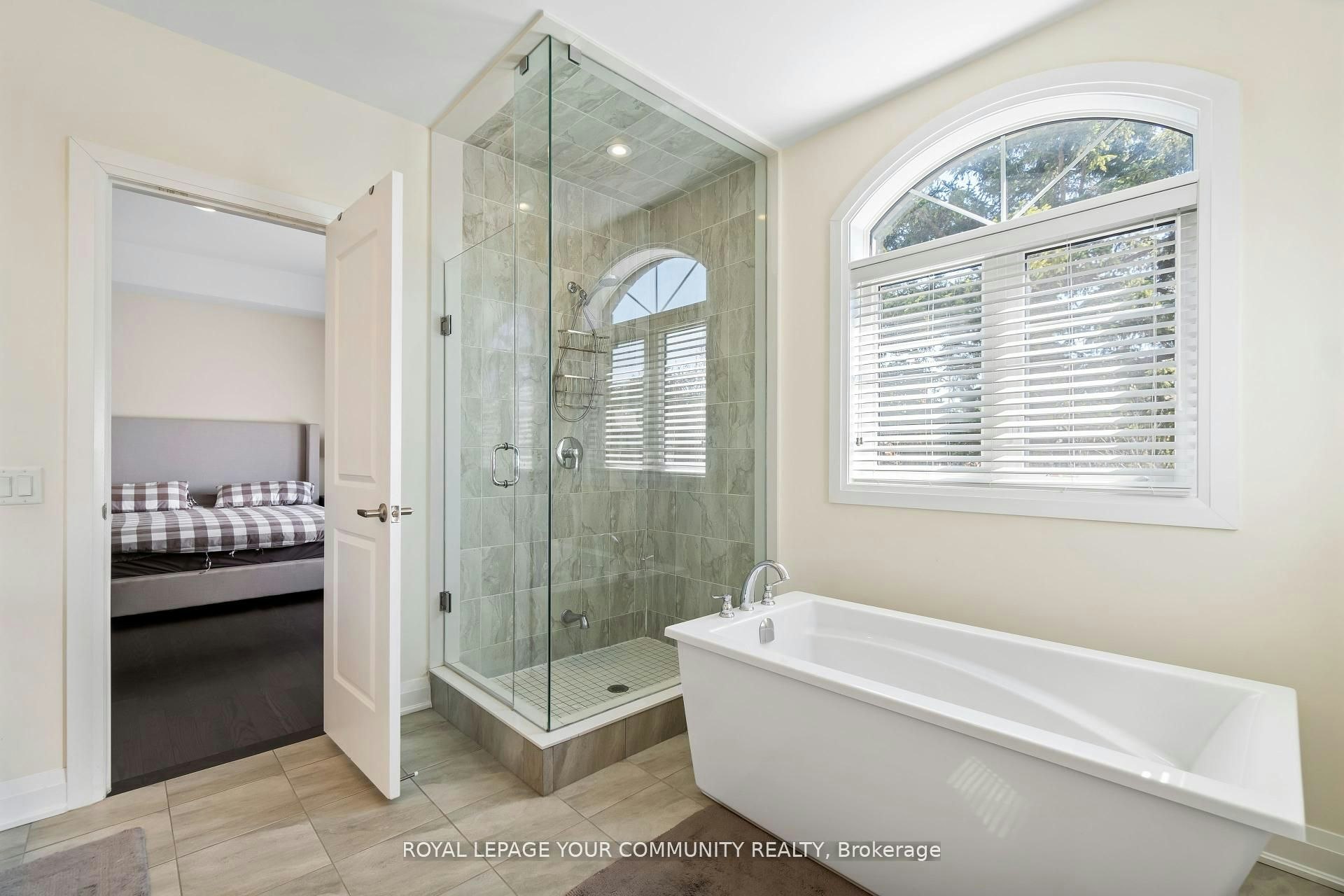 8 Duncombe Lane, Richmond Hill, ON, L4C 1C2 - 19