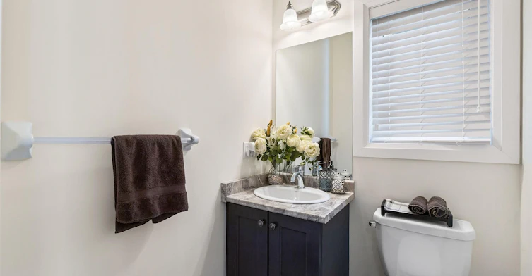 8 Duncombe Lane, Richmond Hill, ON, L4C 1C2 - 12