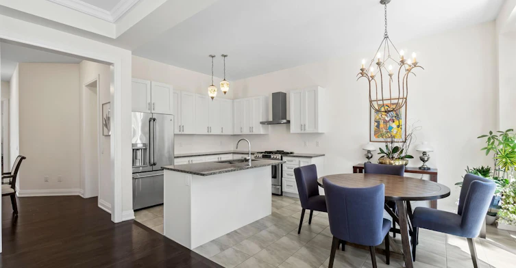 8 Duncombe Lane, Richmond Hill, ON, L4C 1C2 - 40