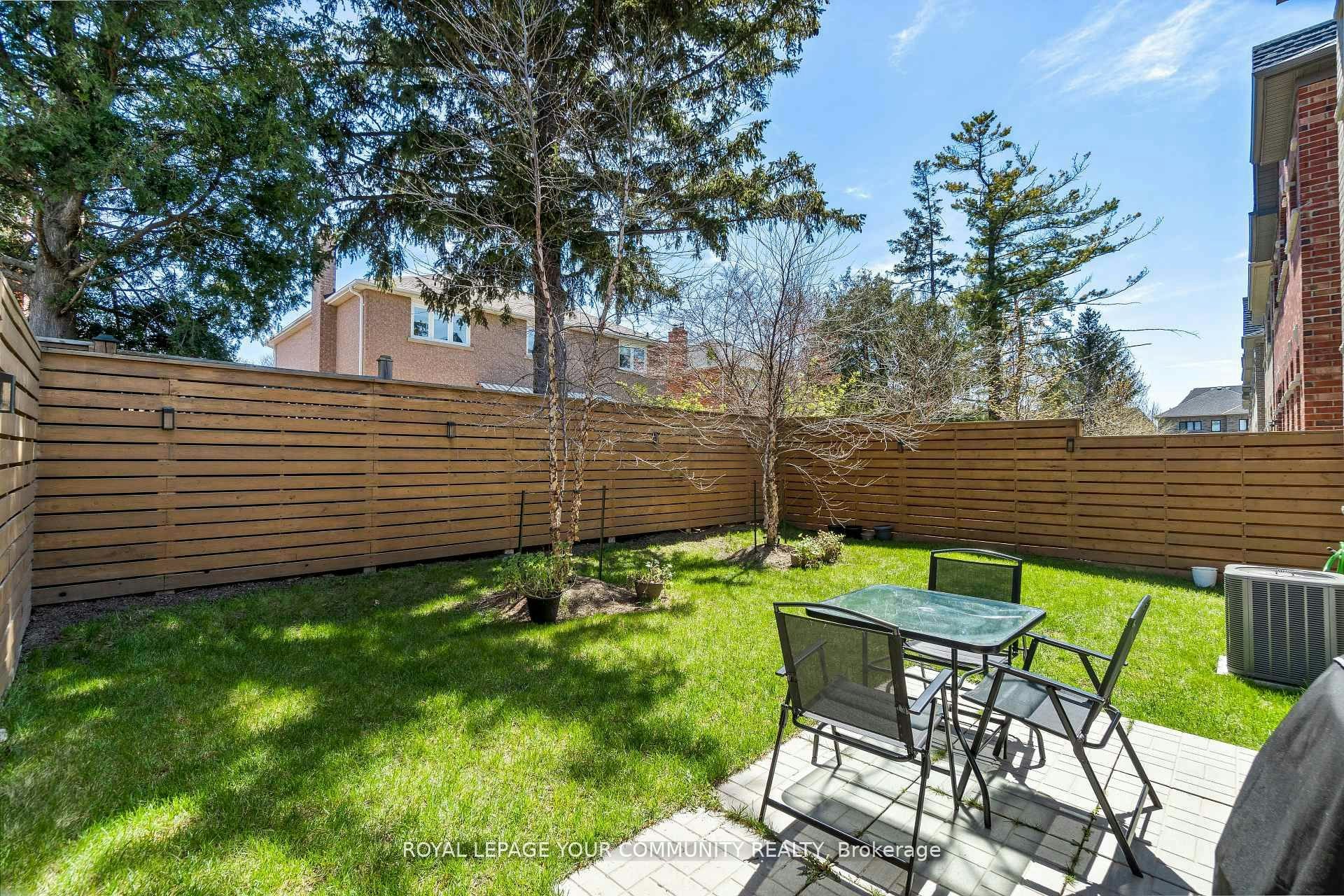 8 Duncombe Lane, Richmond Hill, ON, L4C 1C2 - 15