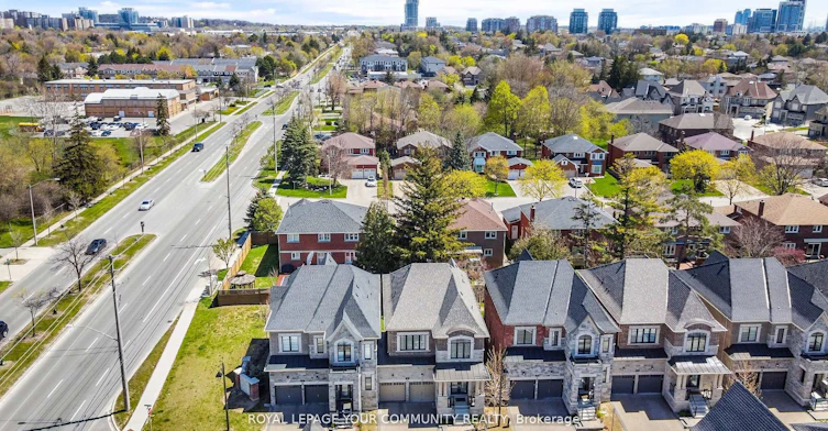 8 Duncombe Lane, Richmond Hill, ON, L4C 1C2 - 3