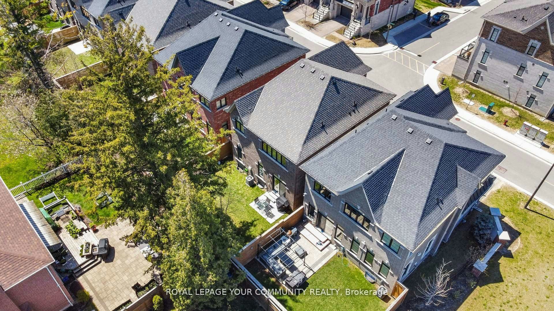 8 Duncombe Lane, Richmond Hill, ON, L4C 1C2 - 5