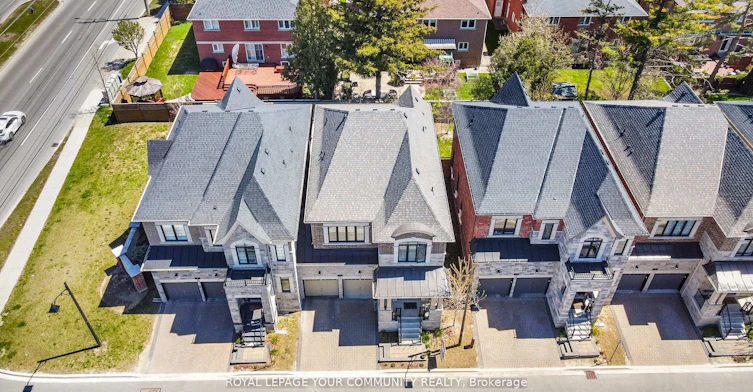 8 Duncombe Lane, Richmond Hill, ON, L4C 1C2 - 2