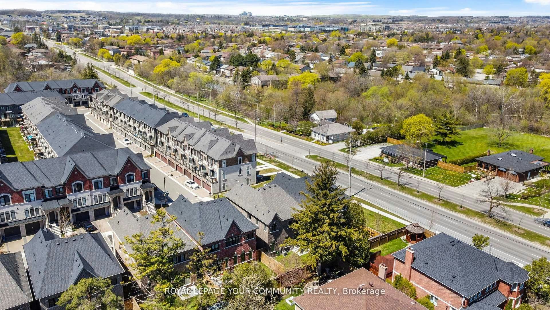 8 Duncombe Lane, Richmond Hill, ON, L4C 1C2 - 6