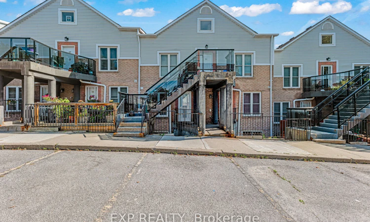28-115 Main Street S