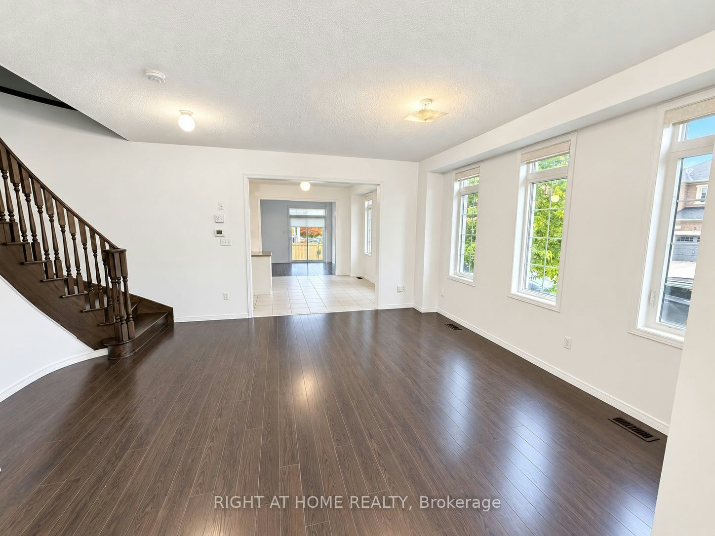 1260 Mccron Crescent, Newmarket, ON, L3X 0A1 - 3