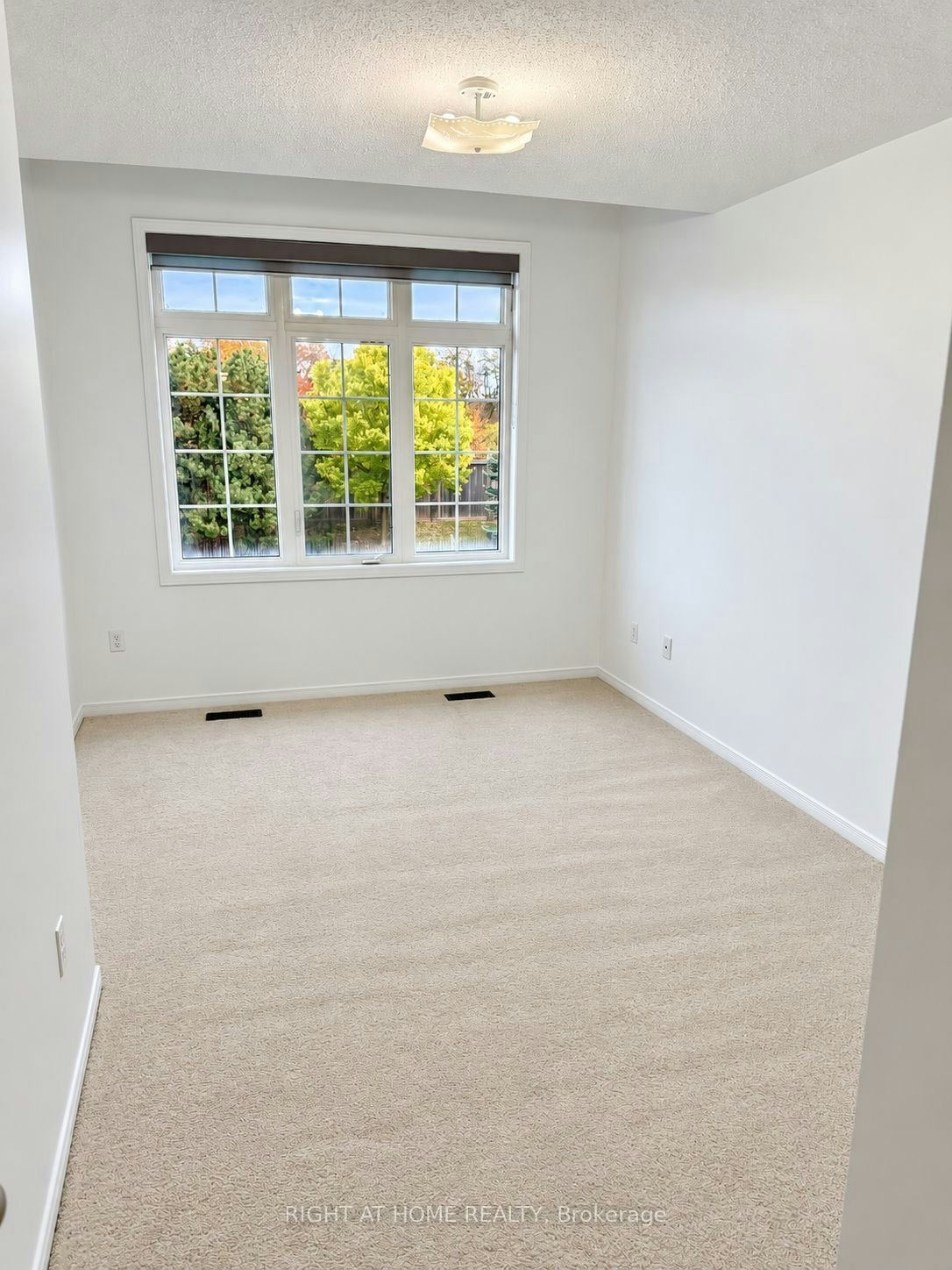1260 Mccron Crescent, Newmarket, ON, L3X 0A1 - 17