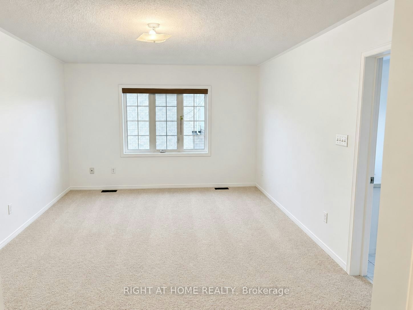 1260 Mccron Crescent, Newmarket, ON, L3X 0A1 - 10