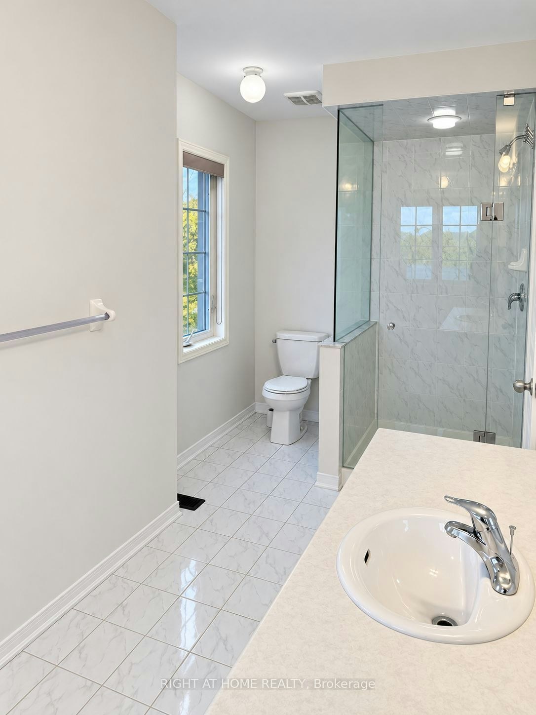 1260 Mccron Crescent, Newmarket, ON, L3X 0A1 - 13