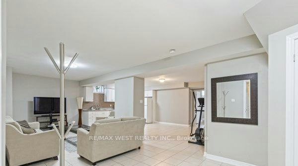 47 Timber Lane, Vaughan, ON, L4L 3J6 - 5