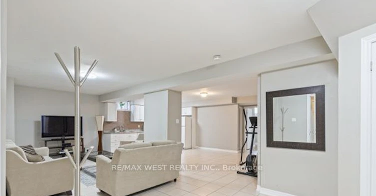 47 Timber Lane, Vaughan, ON, L4L 3J6 - 5