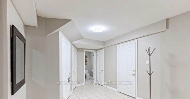 47 Timber Lane, Vaughan, ON, L4L 3J6 - 4