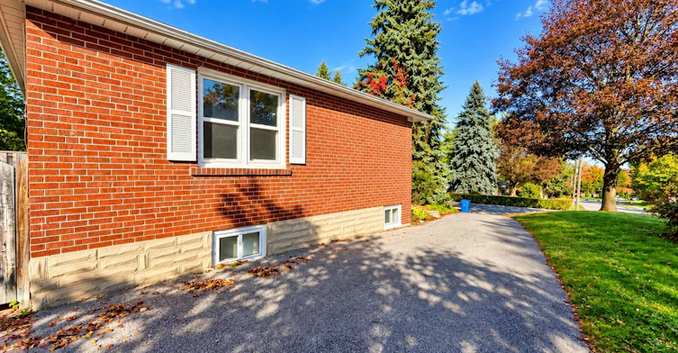 Main Floor-72 Monkswood Crescent, Newmarket, ON, L3Y 2K1 - 5