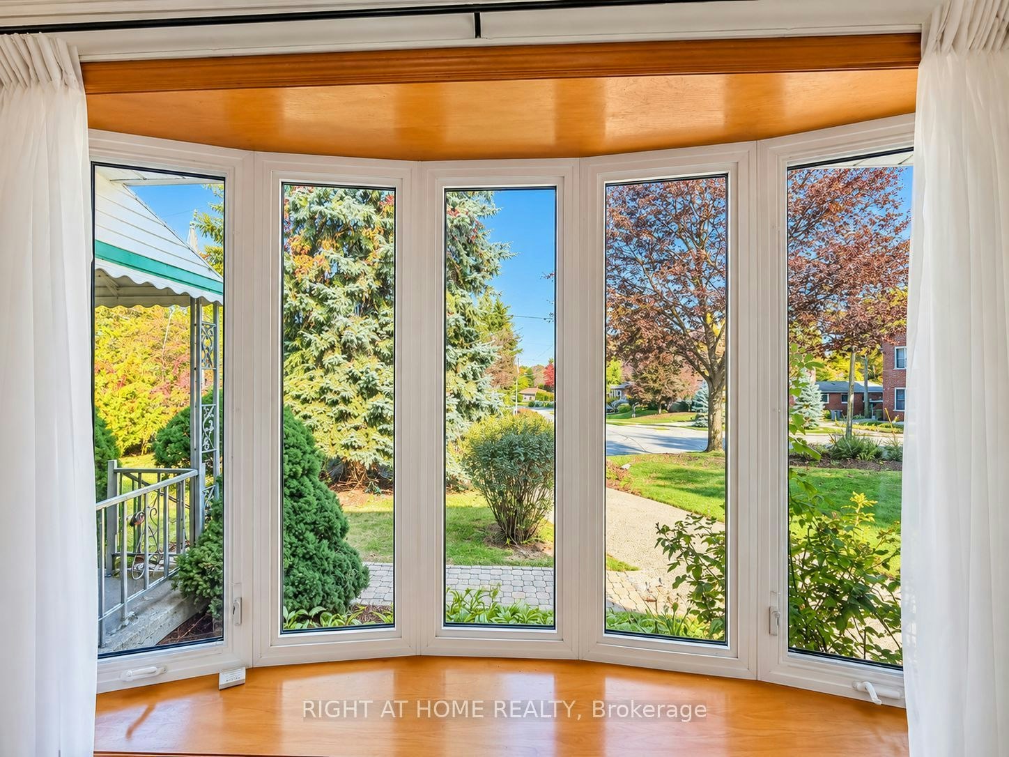 Main Floor-72 Monkswood Crescent, Newmarket, ON, L3Y 2K1 - 9