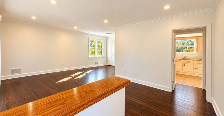 Main Floor-72 Monkswood Crescent, Newmarket, ON, L3Y 2K1 - 8