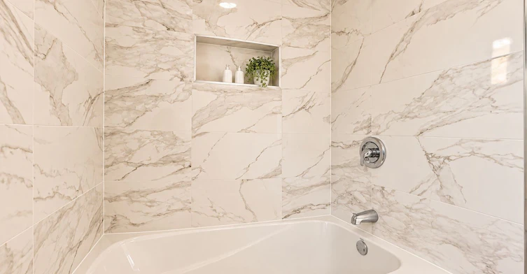 Main Floor-72 Monkswood Crescent, Newmarket, ON, L3Y 2K1 - 15