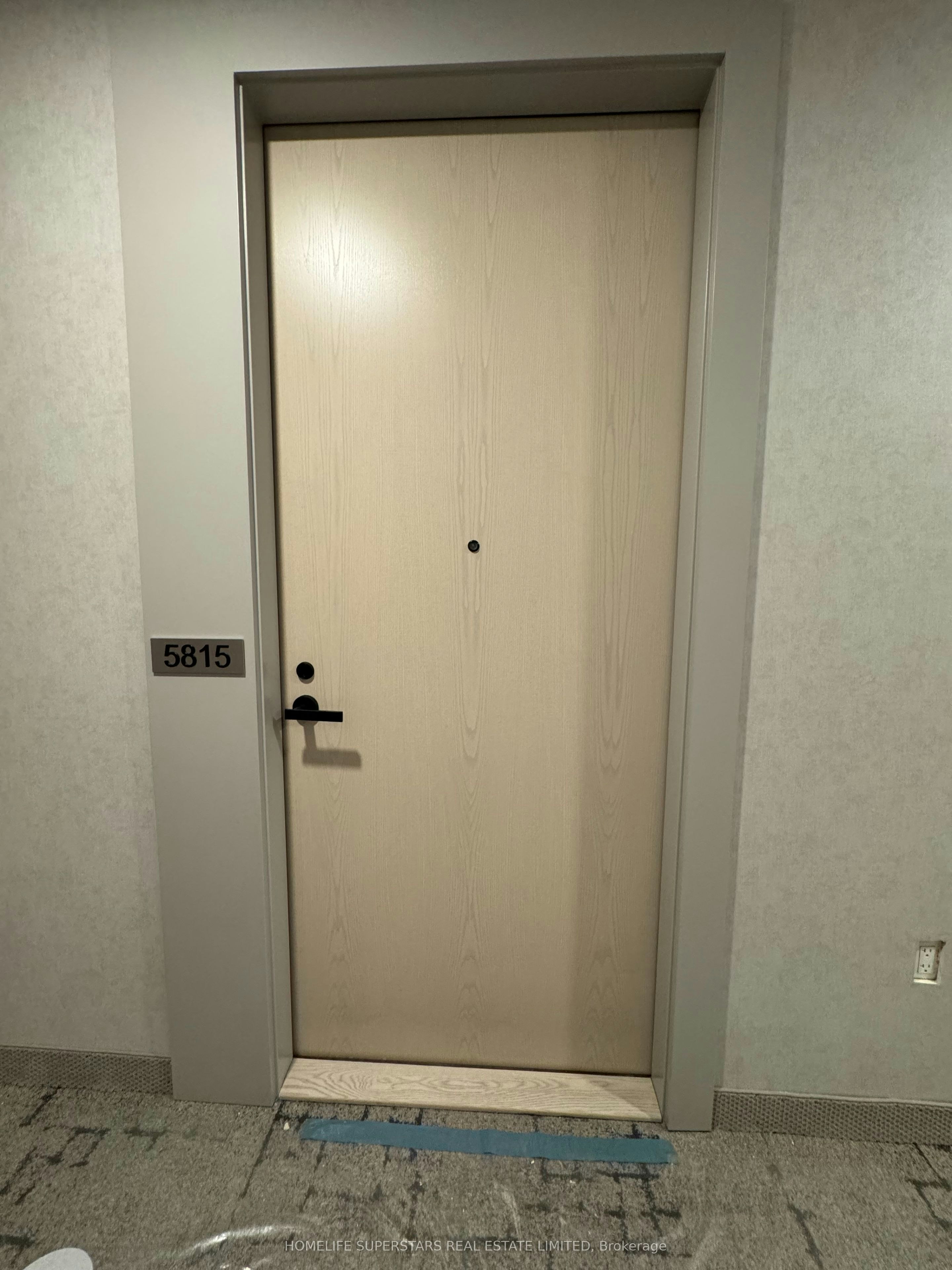 5815-225 Commerce Street, Vaughan, ON, L4K 0R1