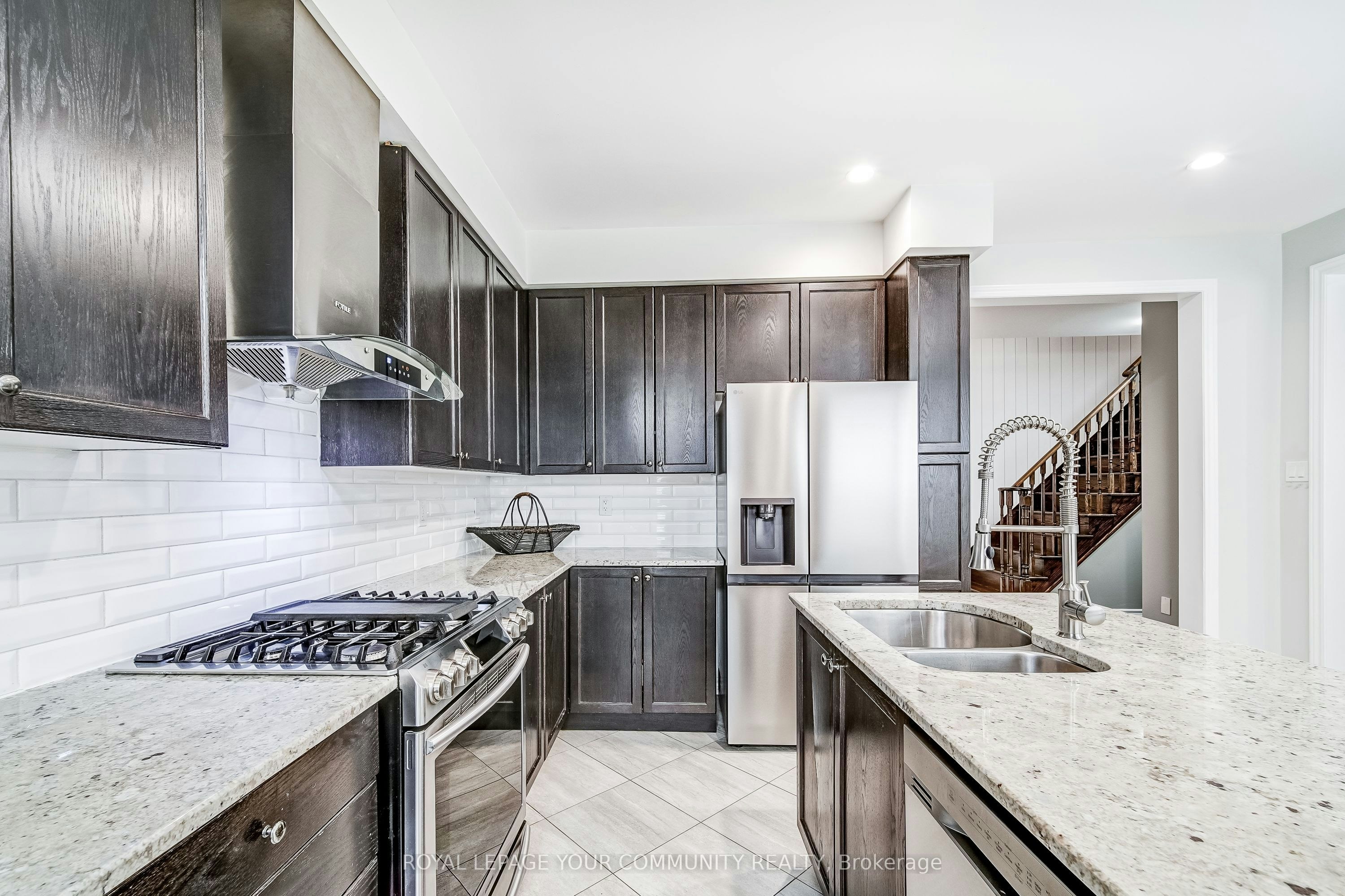 57 Lampkin Street, Georgina, ON, L0E 1R0 - 13