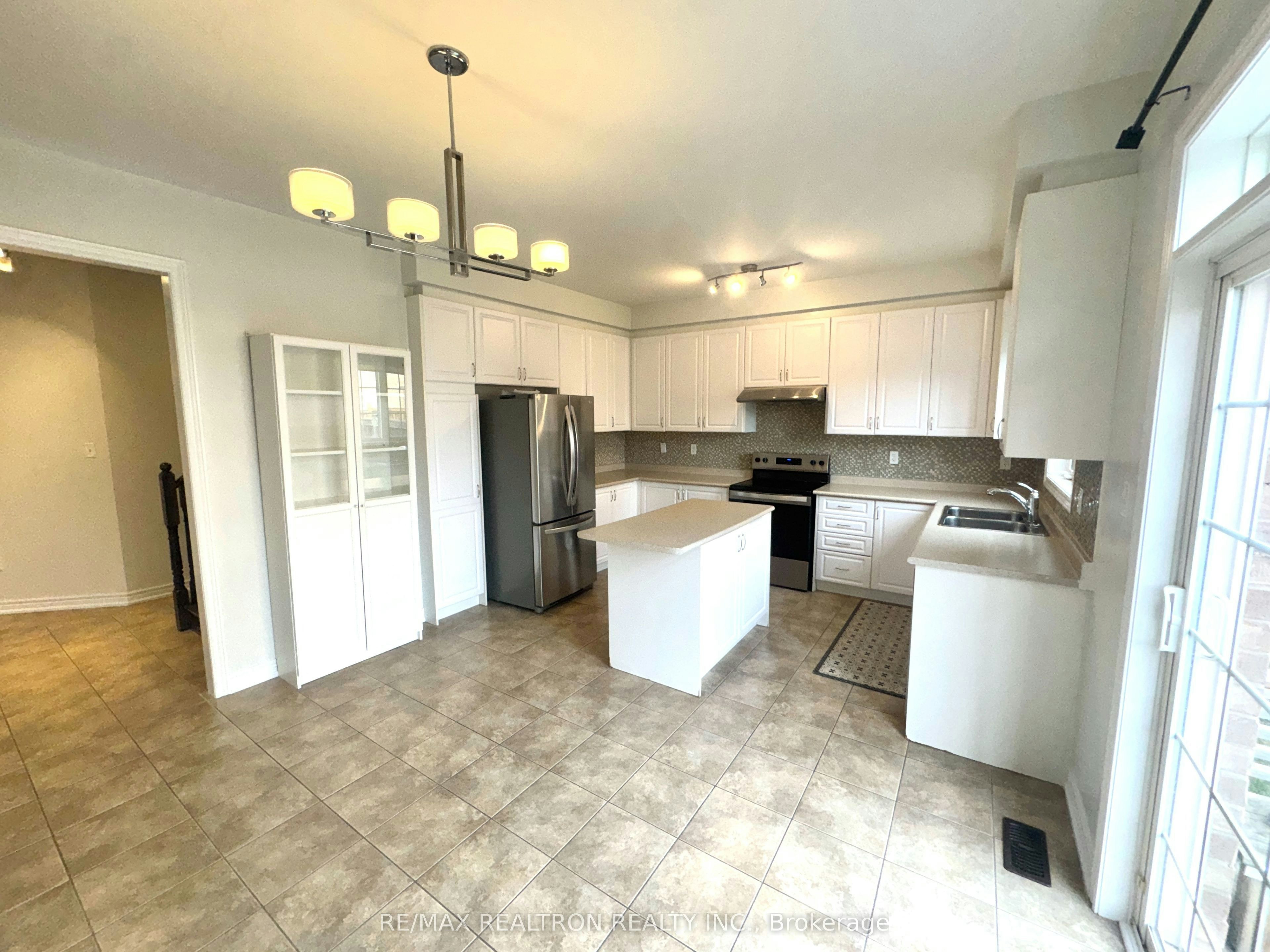 1306 Blencowe Crescent, Newmarket, ON, L3X 0C4 - 8