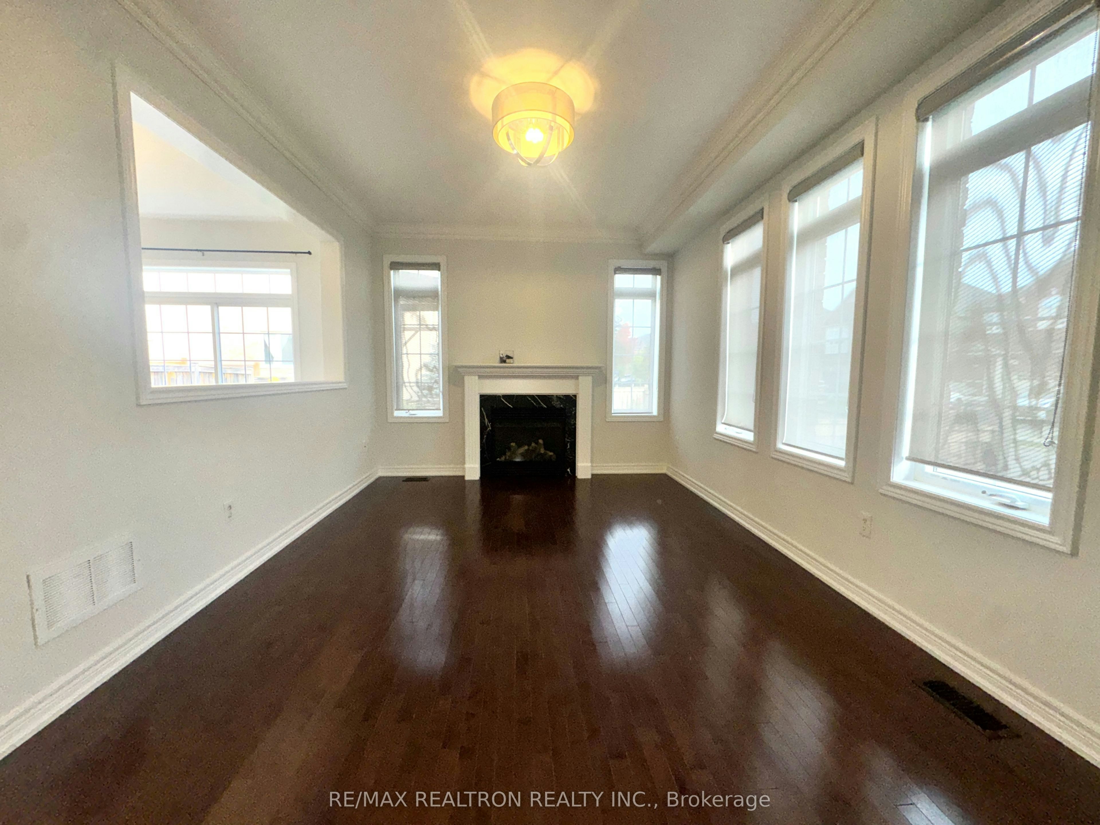 1306 Blencowe Crescent, Newmarket, ON, L3X 0C4 - 6