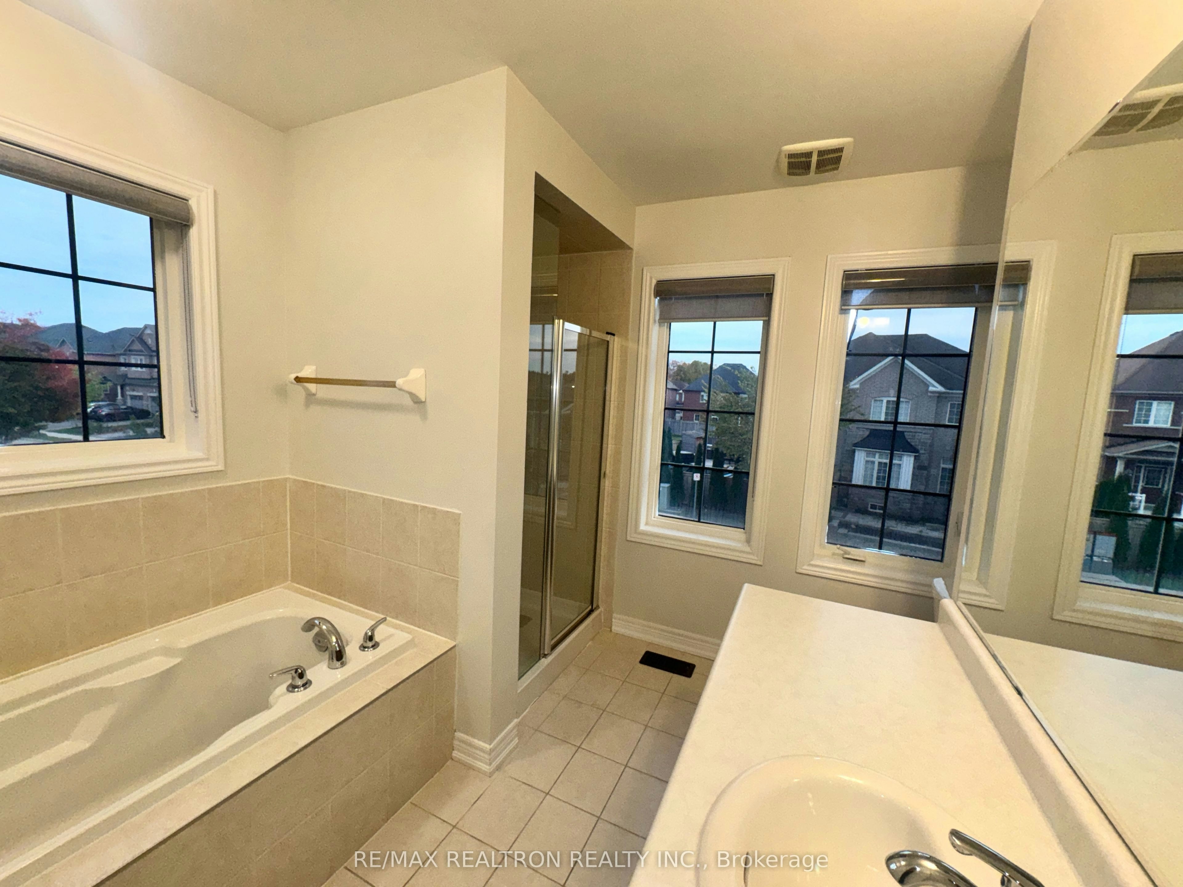 1306 Blencowe Crescent, Newmarket, ON, L3X 0C4 - 18