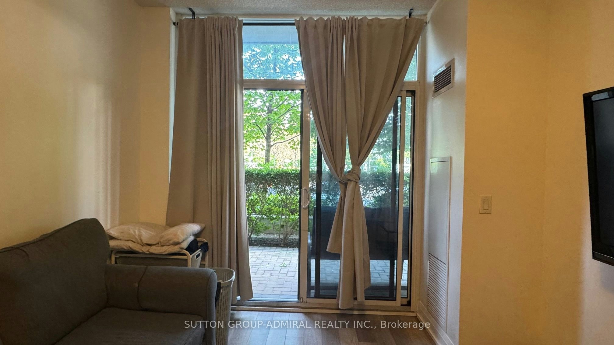102-85 North Park Road, Vaughan, ON, L4J 0H8 - 8