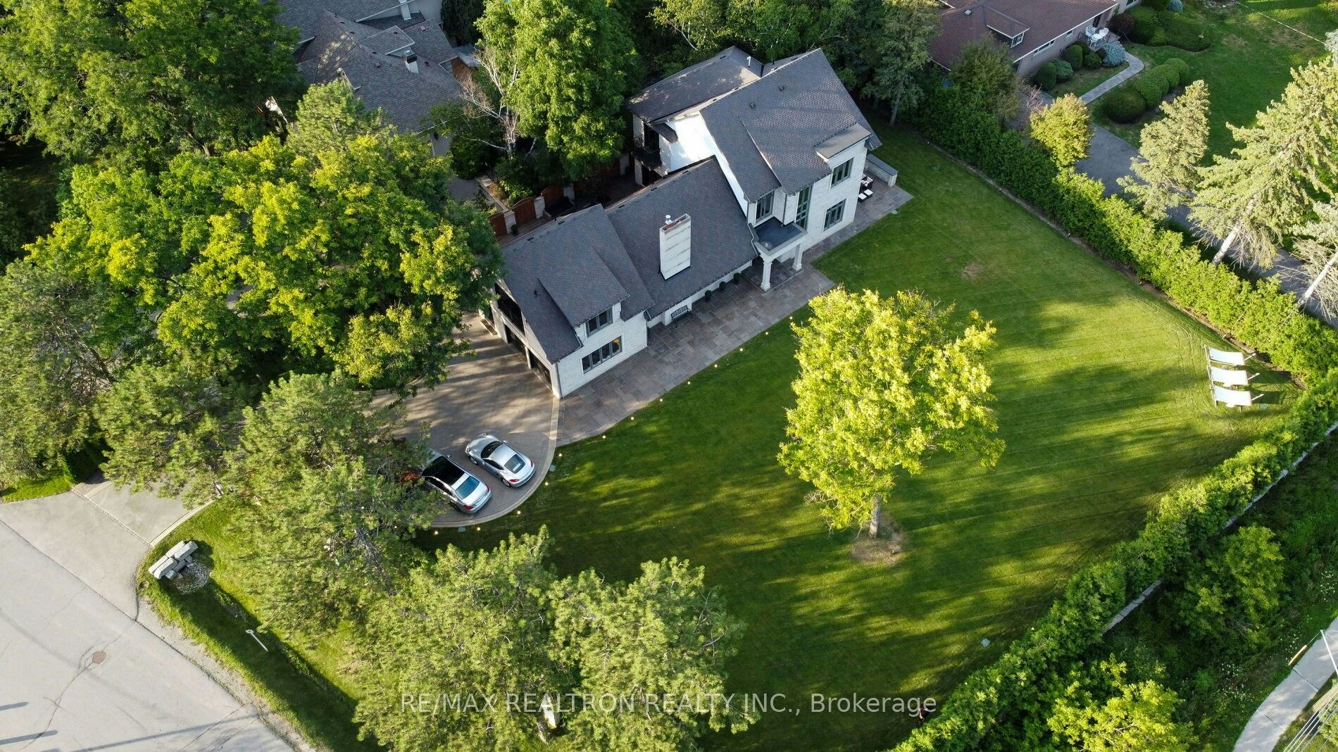 3 Oakbank Road, Vaughan, ON, L4J 2B8 - 4