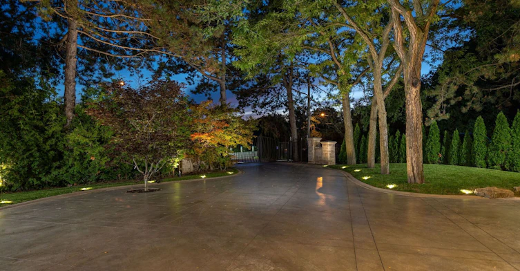 3 Oakbank Road, Vaughan, ON, L4J 2B8 - 3