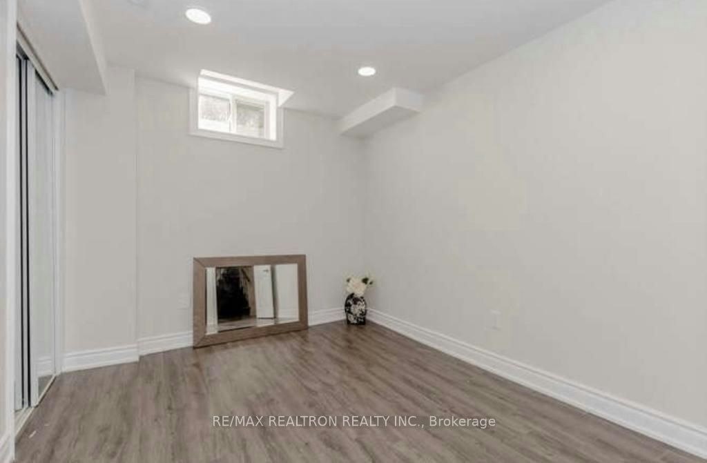 BSMT-715 Shanahan Boulevard, Newmarket, ON, L3X 1P8 - 6