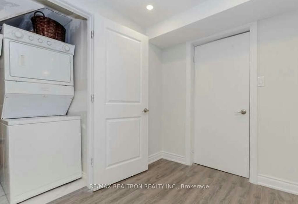BSMT-715 Shanahan Boulevard, Newmarket, ON, L3X 1P8 - 9