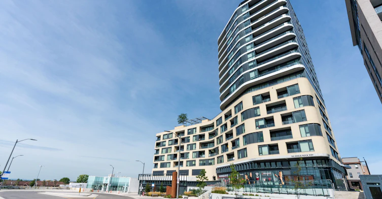 405-120 Eagle Rock Way, Vaughan, ON, L6A 5C2