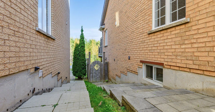 Lower-35 Grange Drive, Richmond Hill, ON, L4E 4T1 - 19