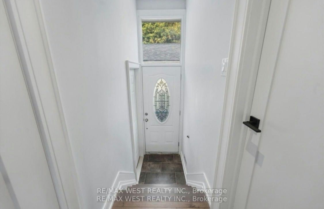 56 Seaton Drive, Aurora, ON, L4G 2K3 - 17