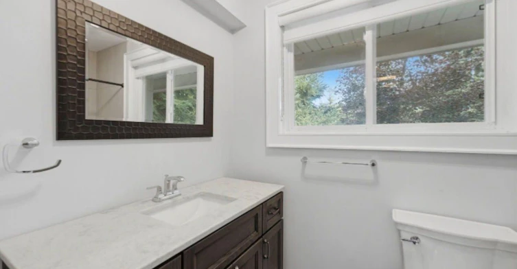 56 Seaton Drive, Aurora, ON, L4G 2K3 - 12