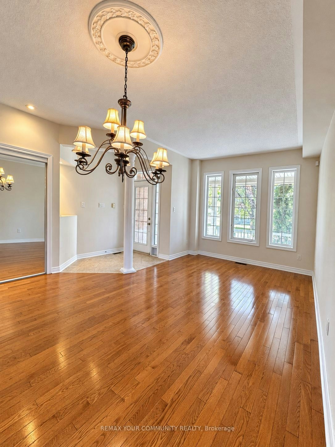 23 Limeridge Street, Aurora, ON, L4G 7S5 - 8